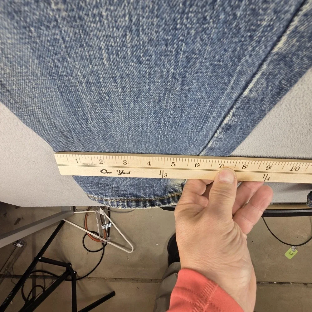 Vintage Levis 501 Jeans Mens‎ Blue Selvedge Button Fly Made USA Fits 30x32